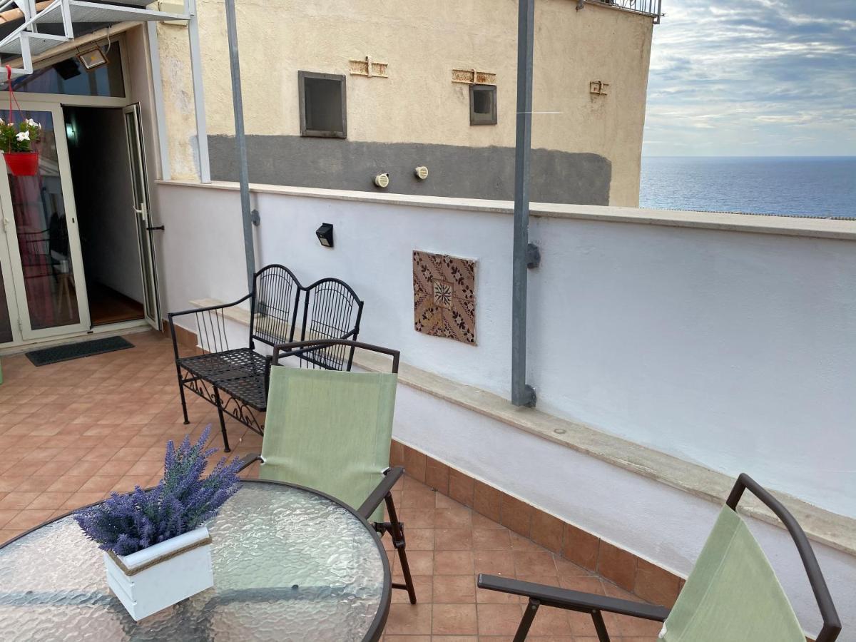 Affaccio Su Stromboli Apartamento Tropea Exterior foto